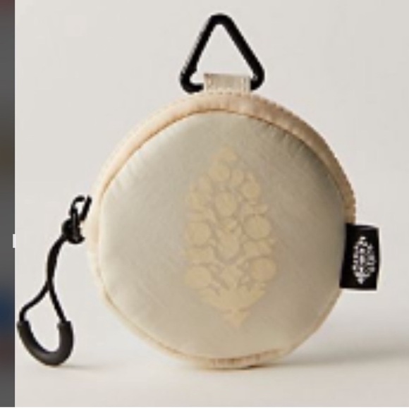 FP Movement by Free People Accessories - FP Movement Essentials Only Pouch. NWT!!!